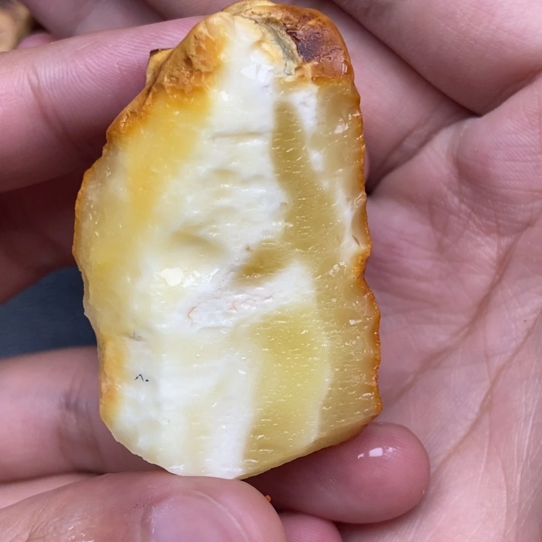 蓝***星定制琥珀未镶嵌定制