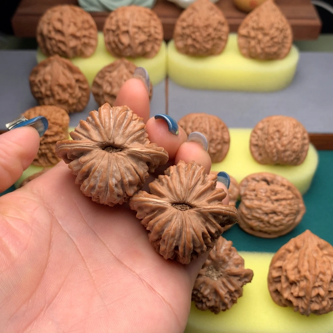 文玩核桃吊坠原桩全品平谷楼42