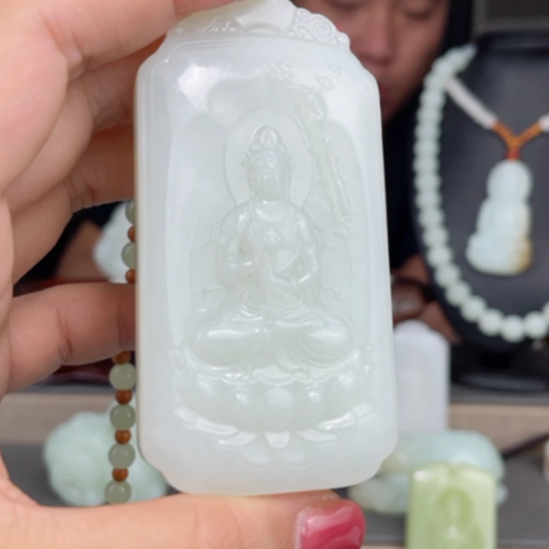 【闪购商品】颈饰未镶嵌和田玉