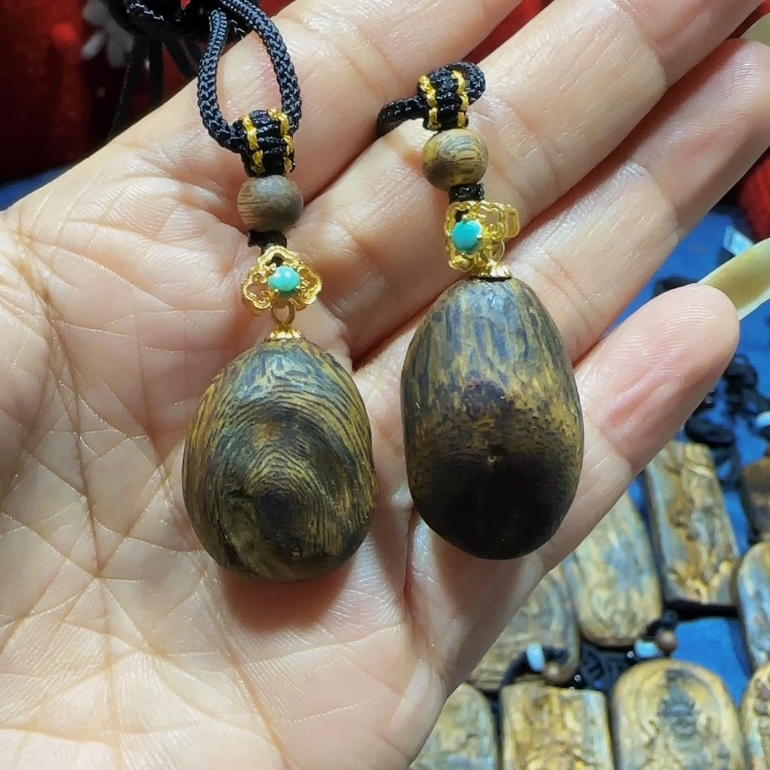 沉香沉香碎屑海南白奇乌身天然瘤疤树丁一对