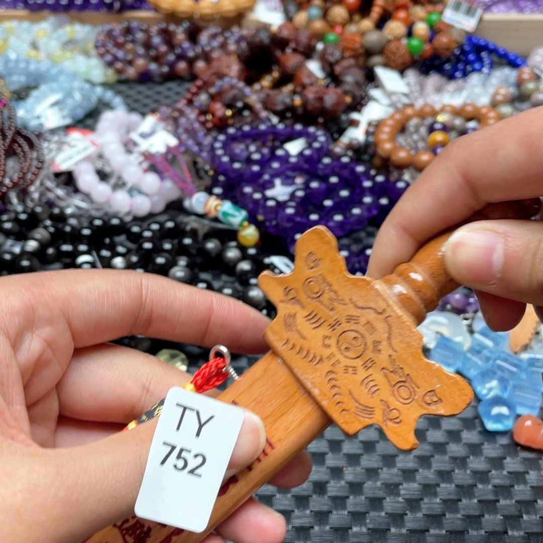 水晶手串未镶嵌多样性