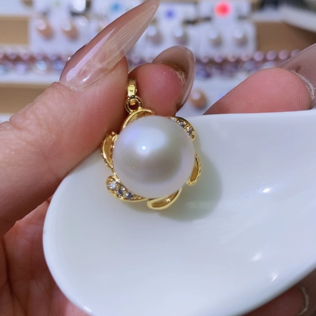 淡水珍珠颈饰合金