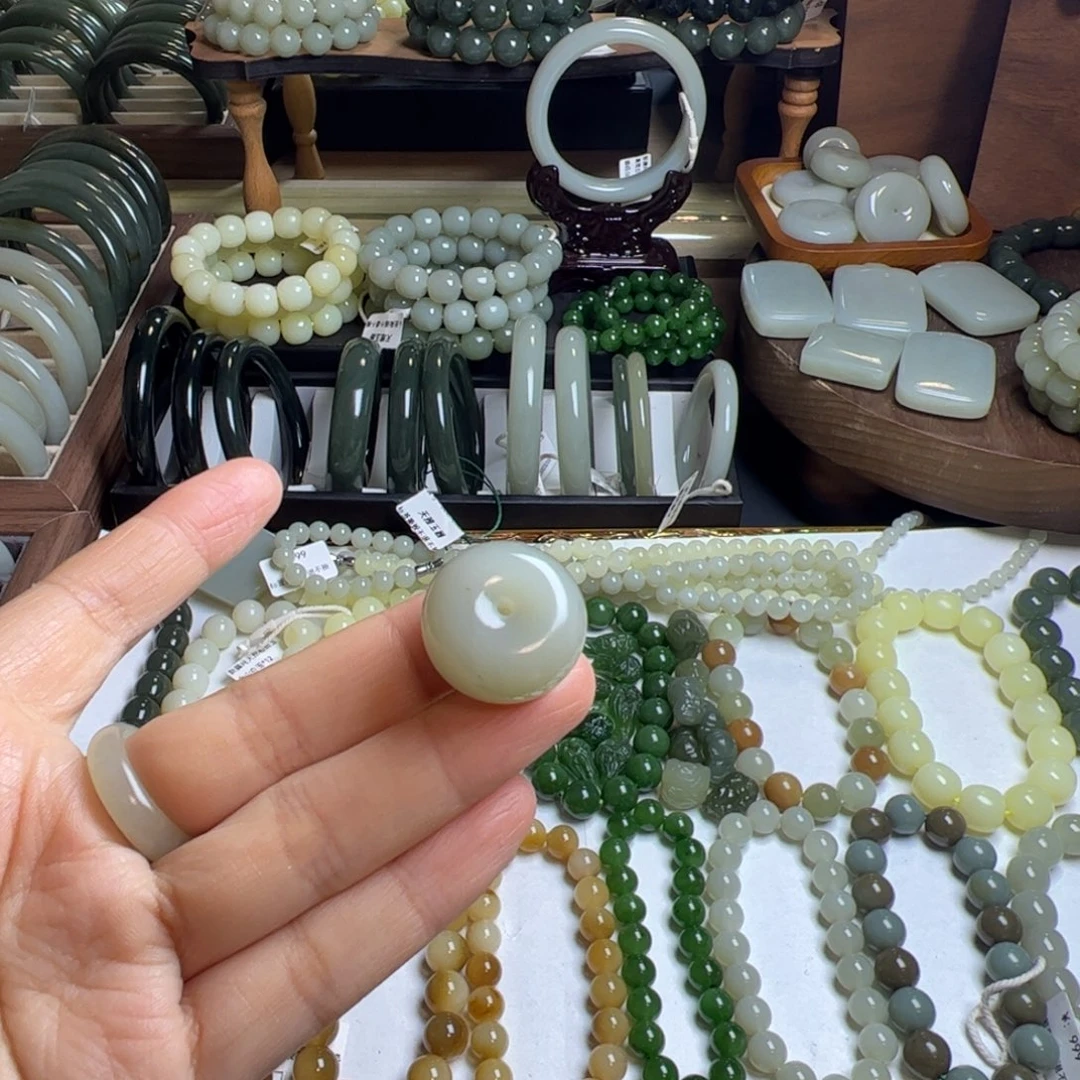 和田玉（糖玉）未镶嵌手链