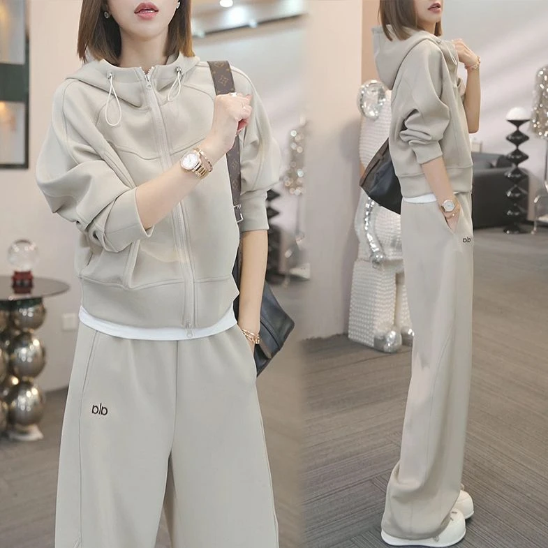 2026早秋新款时尚百搭连帽外套松紧裤休闲裤宽松显瘦超好看套装