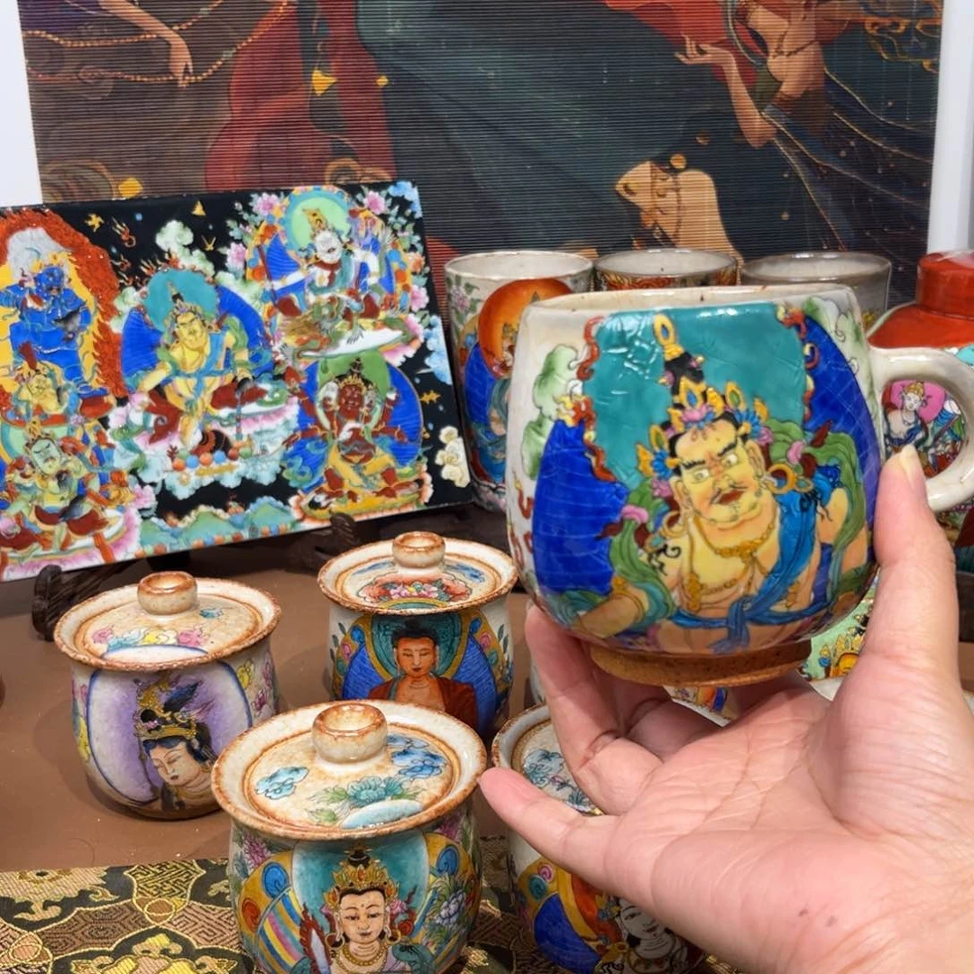 手工手绘黄财财茶杯