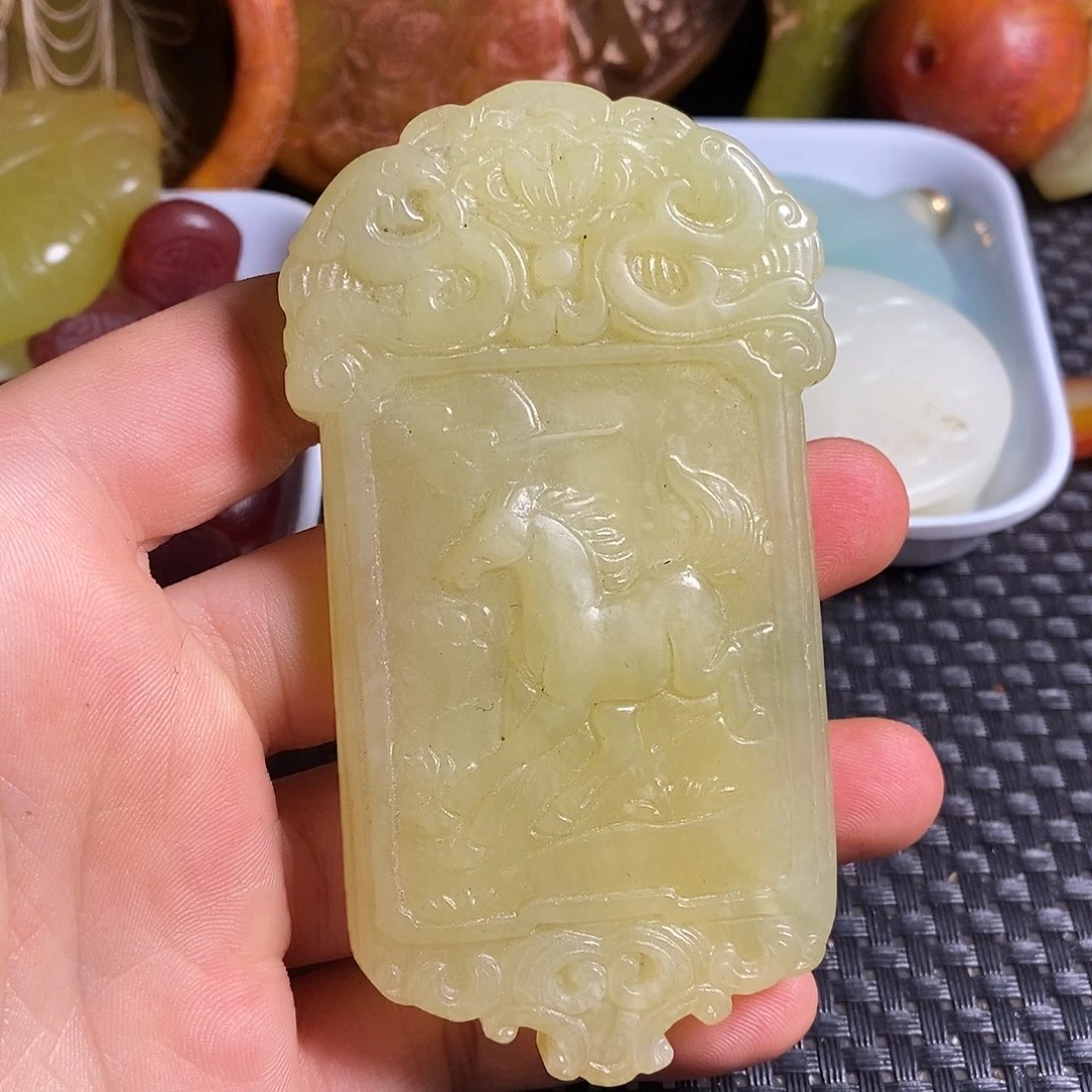 岫玉未镶嵌珠宝奇石