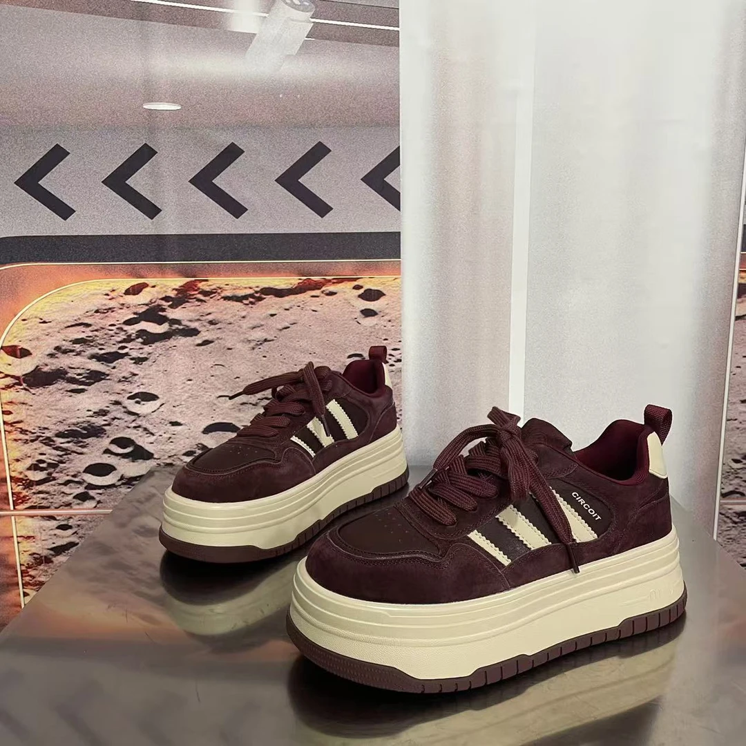 6258四季新款2025圆头系带韩版简约休闲板鞋潮流百搭红色时尚