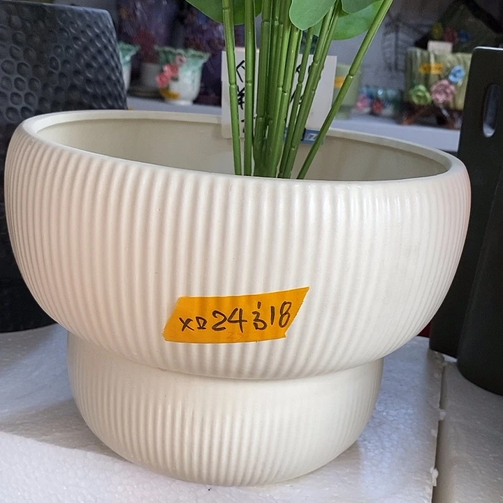 摆件陶陶盆有孔 瑕疵介意勿拍