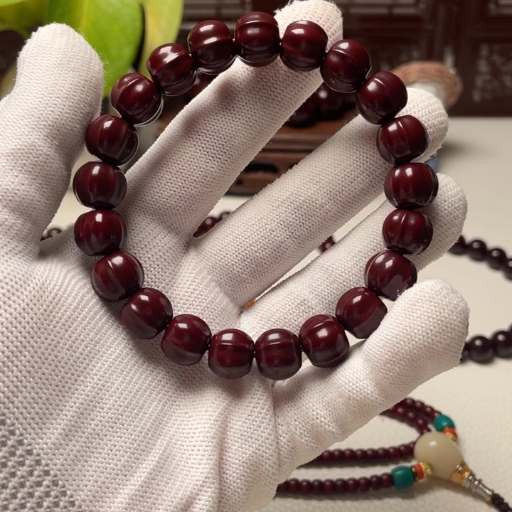 东***毅猴头核桃吊坠猴头手串