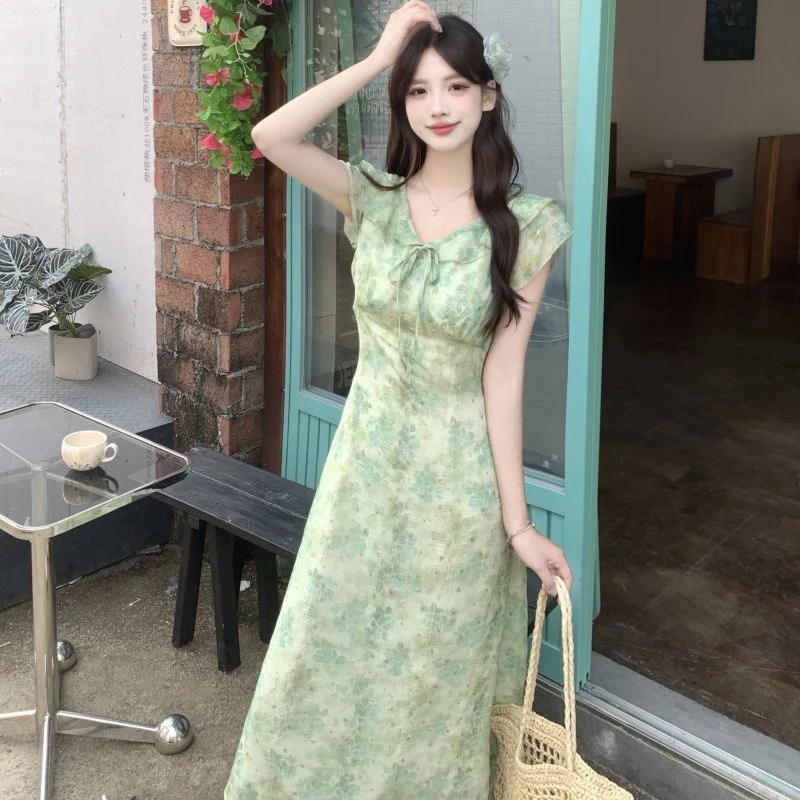 [2025新款海边度假无袖收腰长裙子]法式绿色小飞袖碎花连衣裙