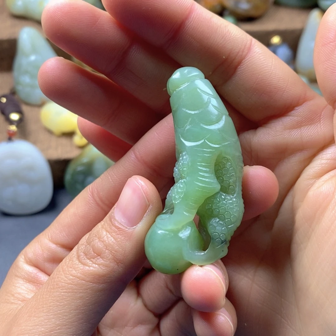 未镶嵌和田玉挂件