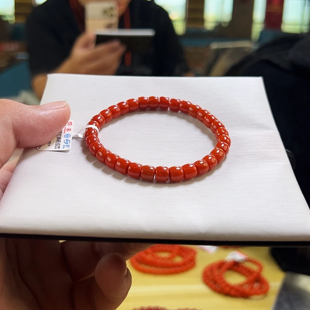 南红玛瑙未镶嵌手链