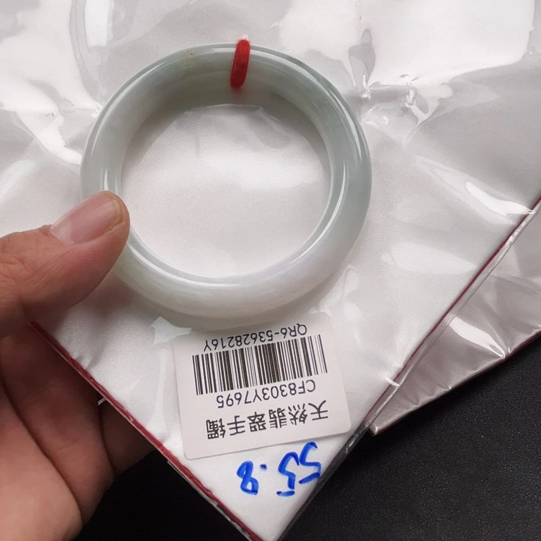 翡翠未镶嵌手镯手镯