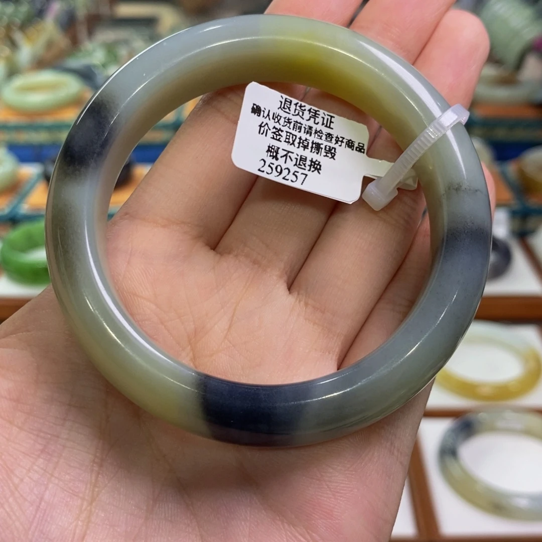 和田玉未镶嵌手镯籽青花56/57
