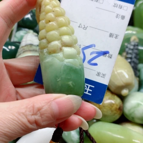 微***！蛇纹石玉未镶嵌手把件