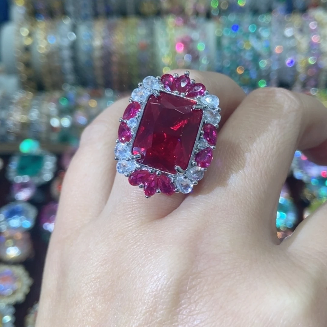 66锆石（处理）戒指