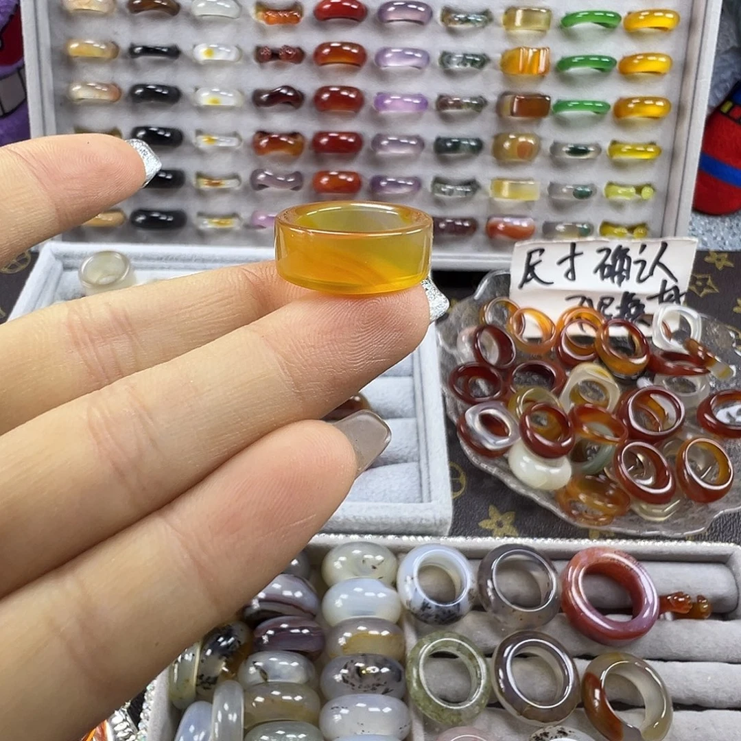 玛瑙/玉髓未镶嵌戒圈A8不退换15.1港9