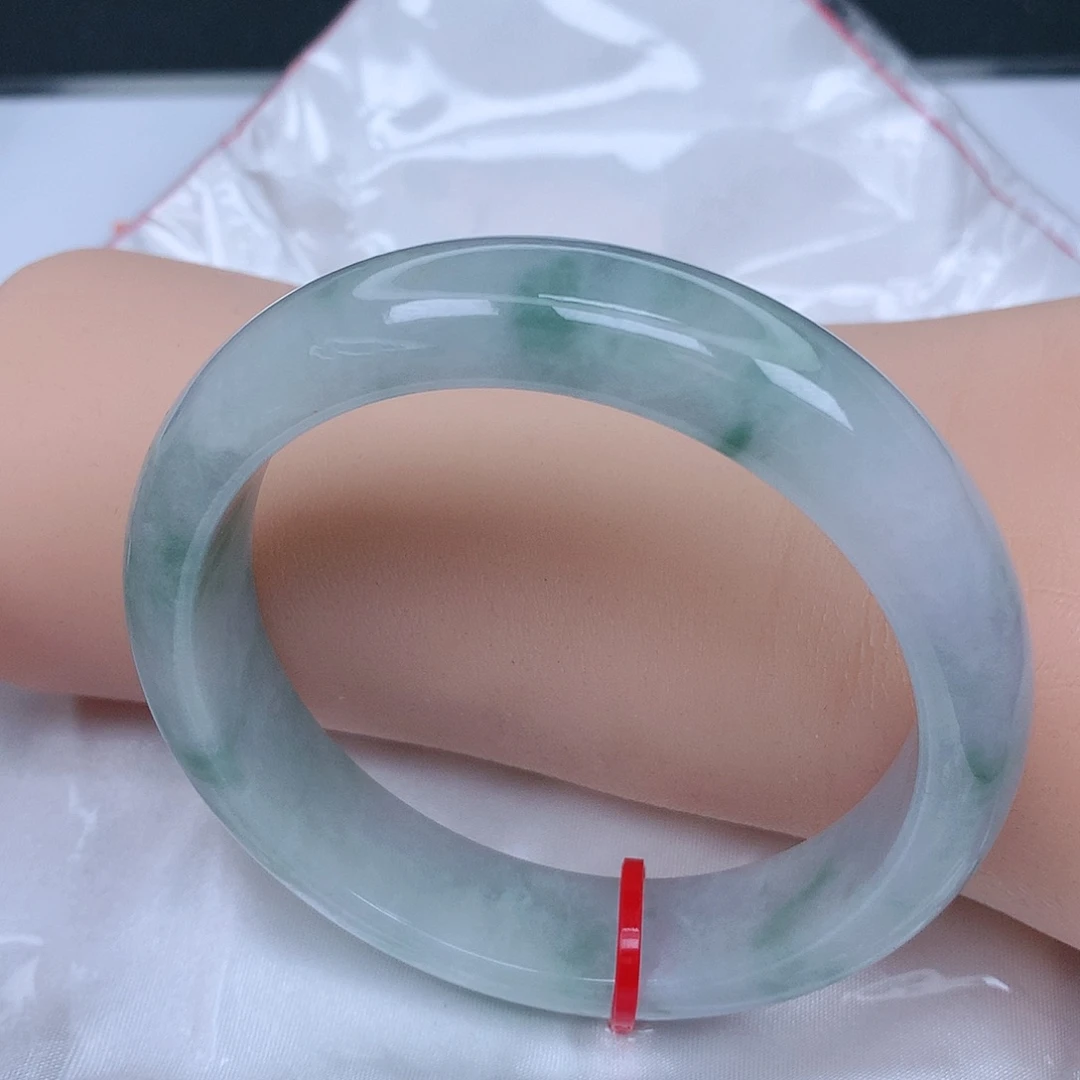 【闪购商品】未镶嵌手镯翡翠，57