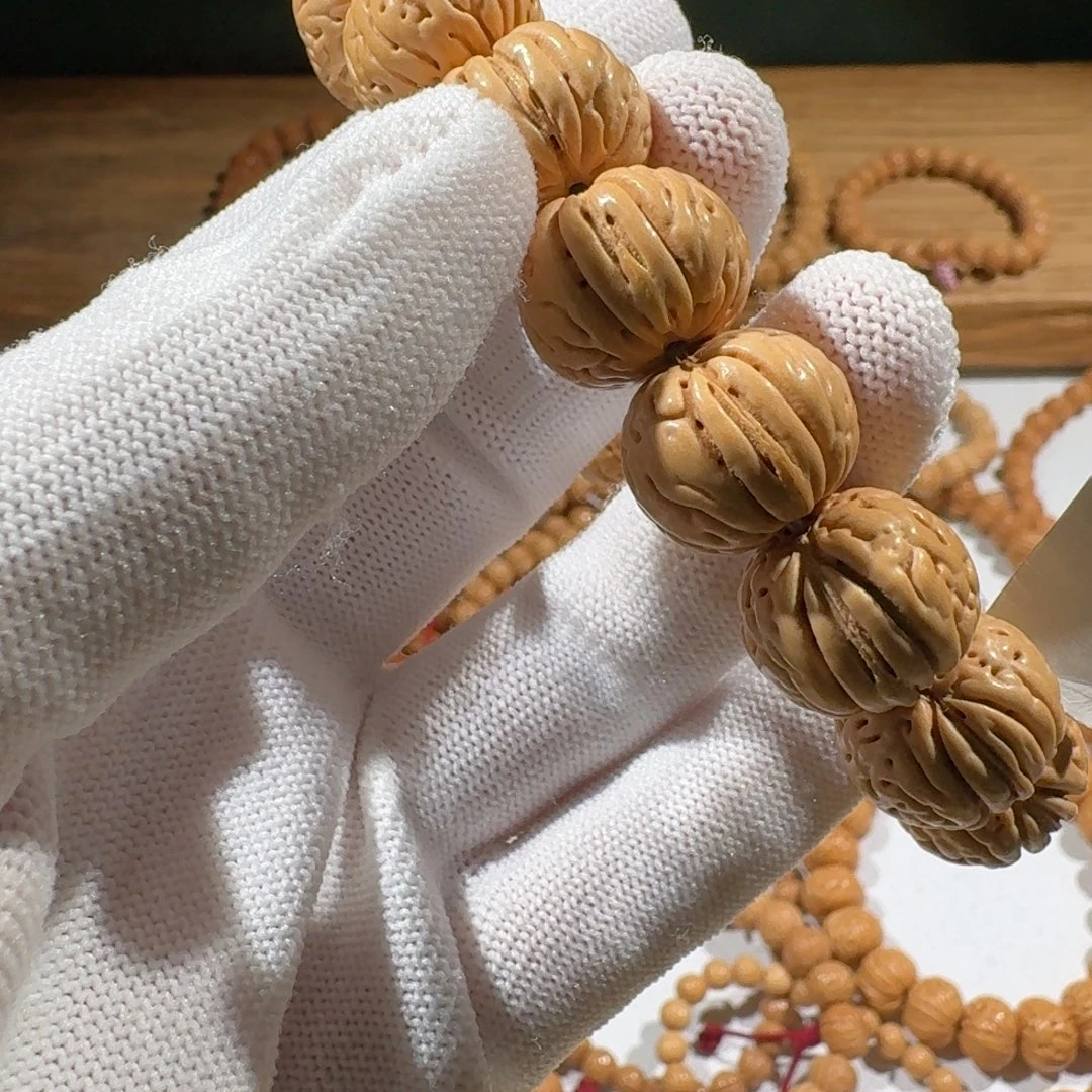 小***牛吊坠桃核精品桃核