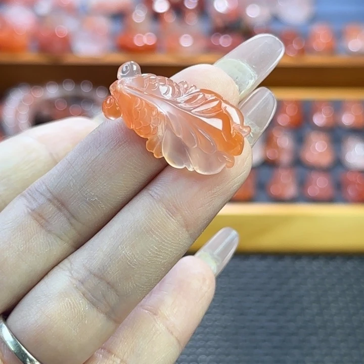 南红玛瑙未镶嵌珠宝半成品金鱼