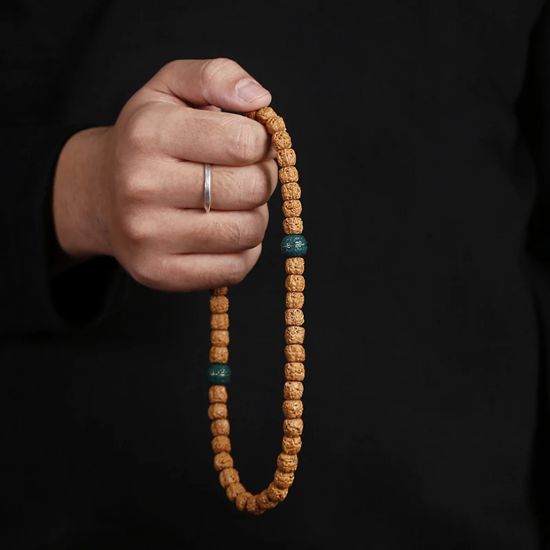 精选尼泊尔佛手金刚菩提子手工盘玩三日红文玩手持高密老树藏式