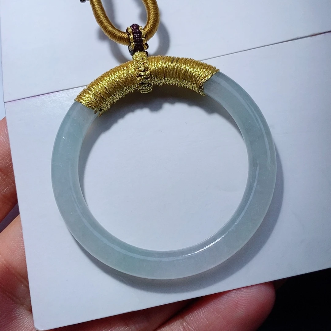 包***长翡翠未镶嵌颈饰翡翠