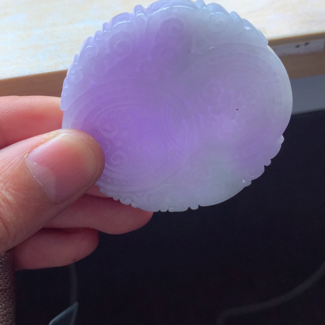 翡翠颈饰未镶嵌吊坠