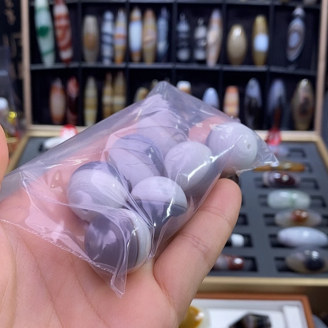 未镶嵌颈饰玛瑙/玉髓天**顺