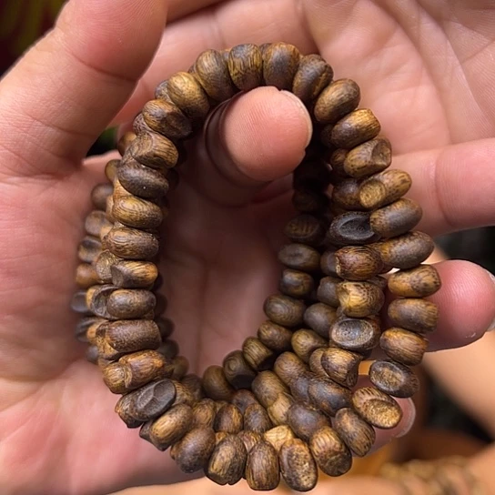 手串沉香白棋包头0.8多样性发货1条