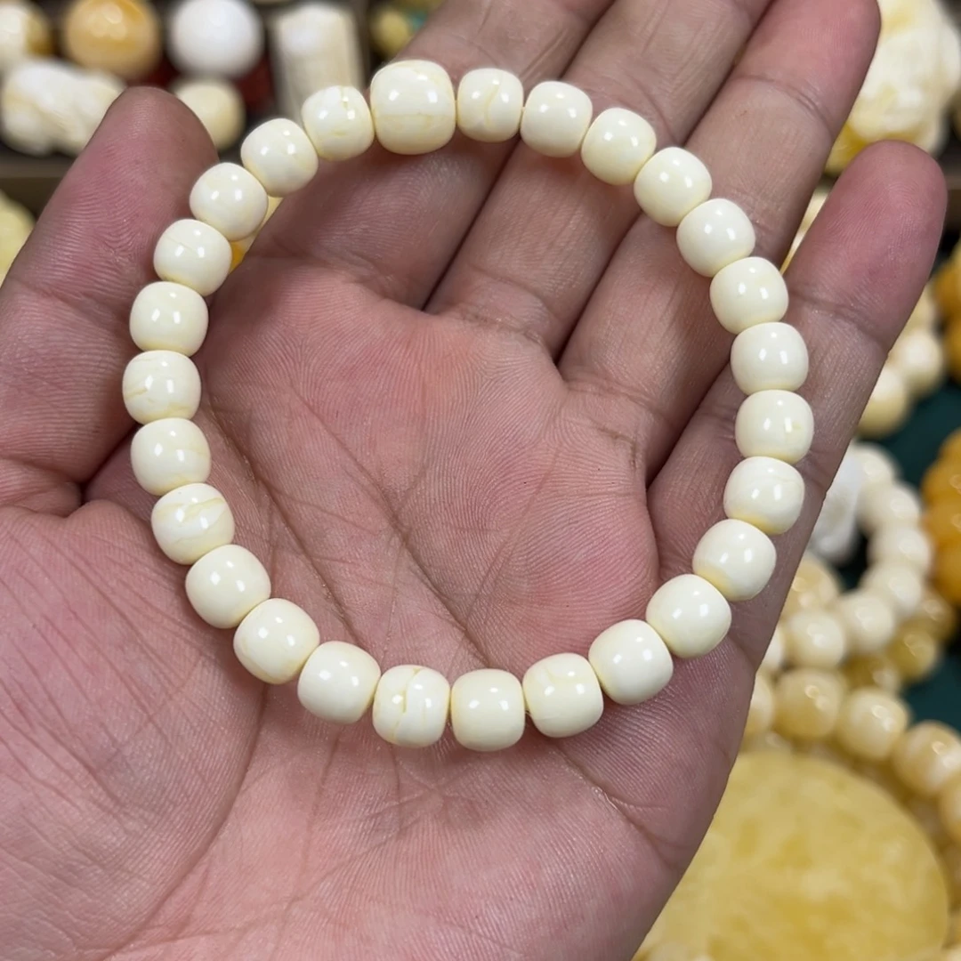 琥珀手链未镶嵌同料瓷白老邢手串8mm