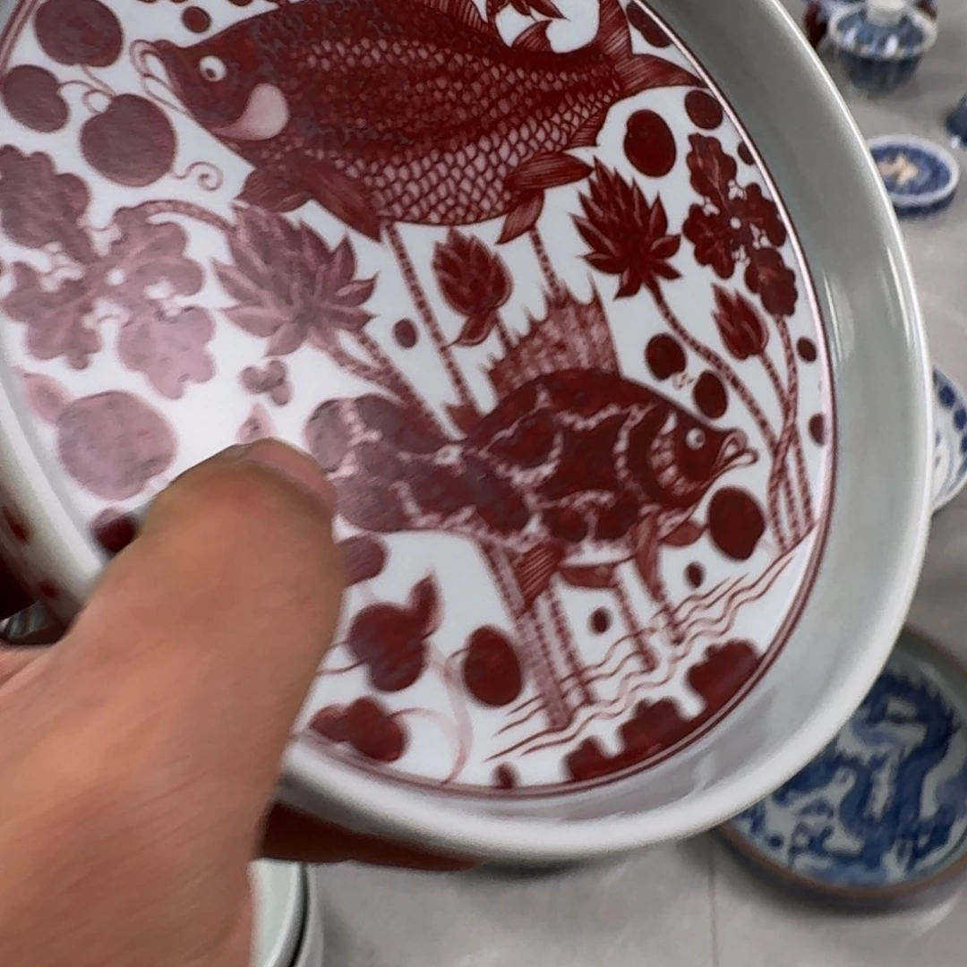 摆件釉里红鱼藻纹大壶承微瑕