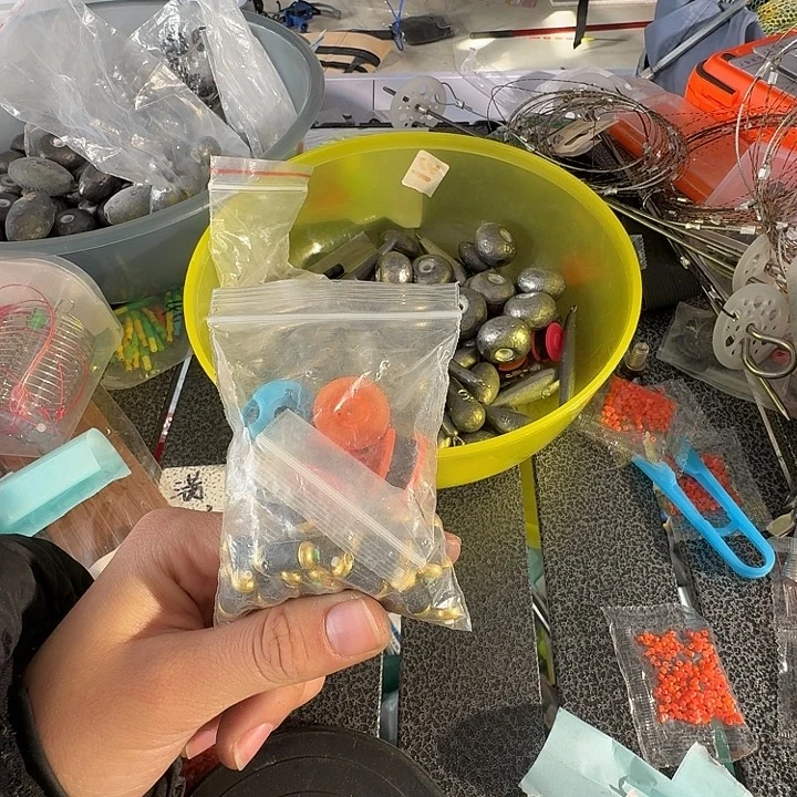 嘎***呀38号铅不退不换满10发货