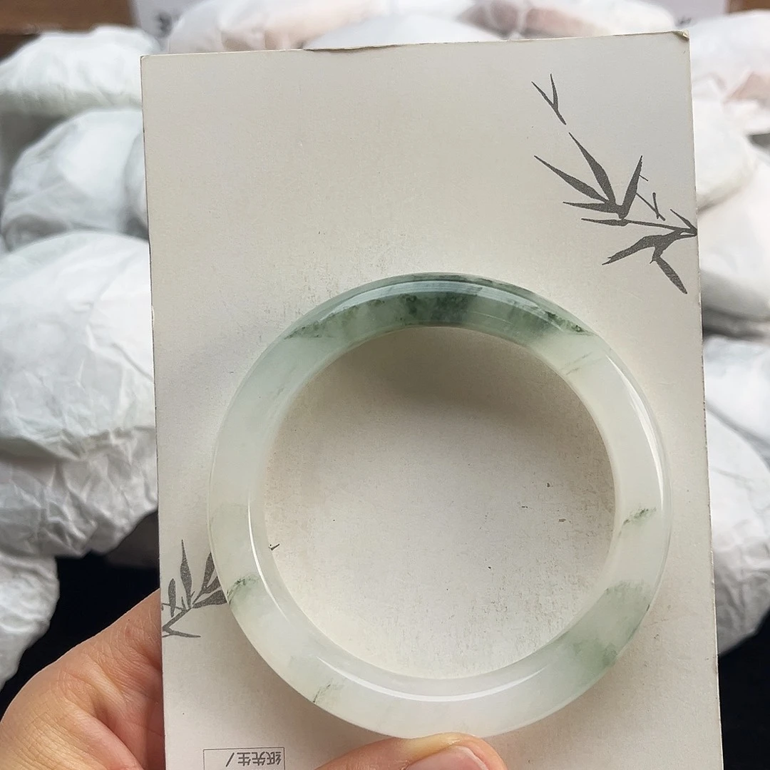 未镶嵌手镯石英质玉5