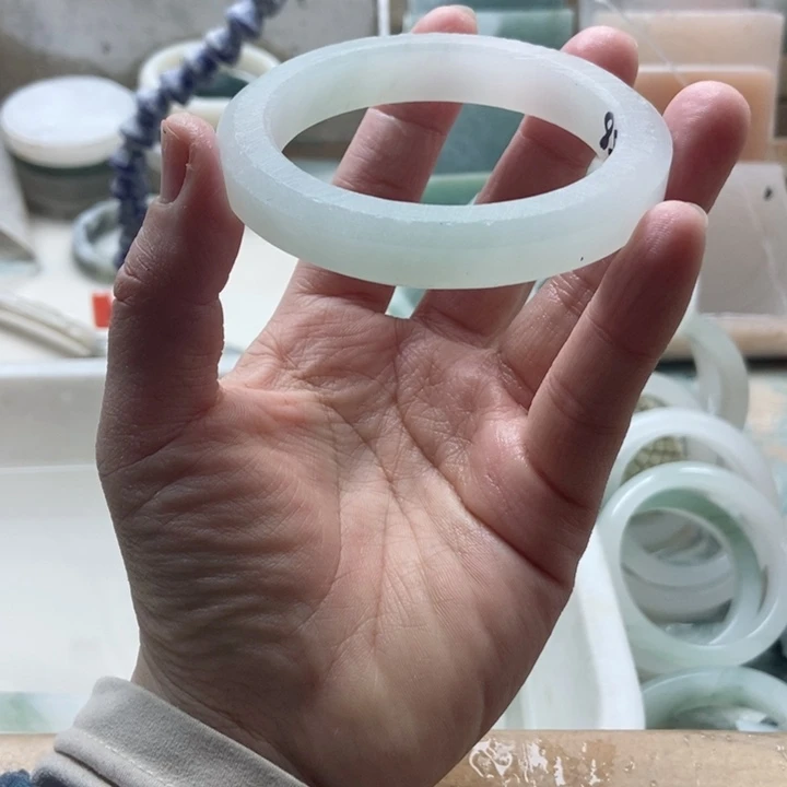 石英质玉手镯未镶嵌无*谓加工定制