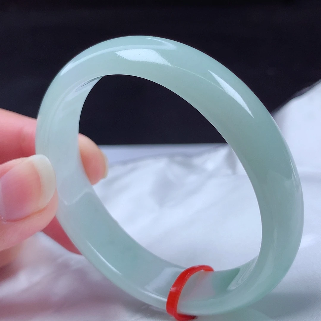 翡翠未镶嵌手镯54贵妃d5410