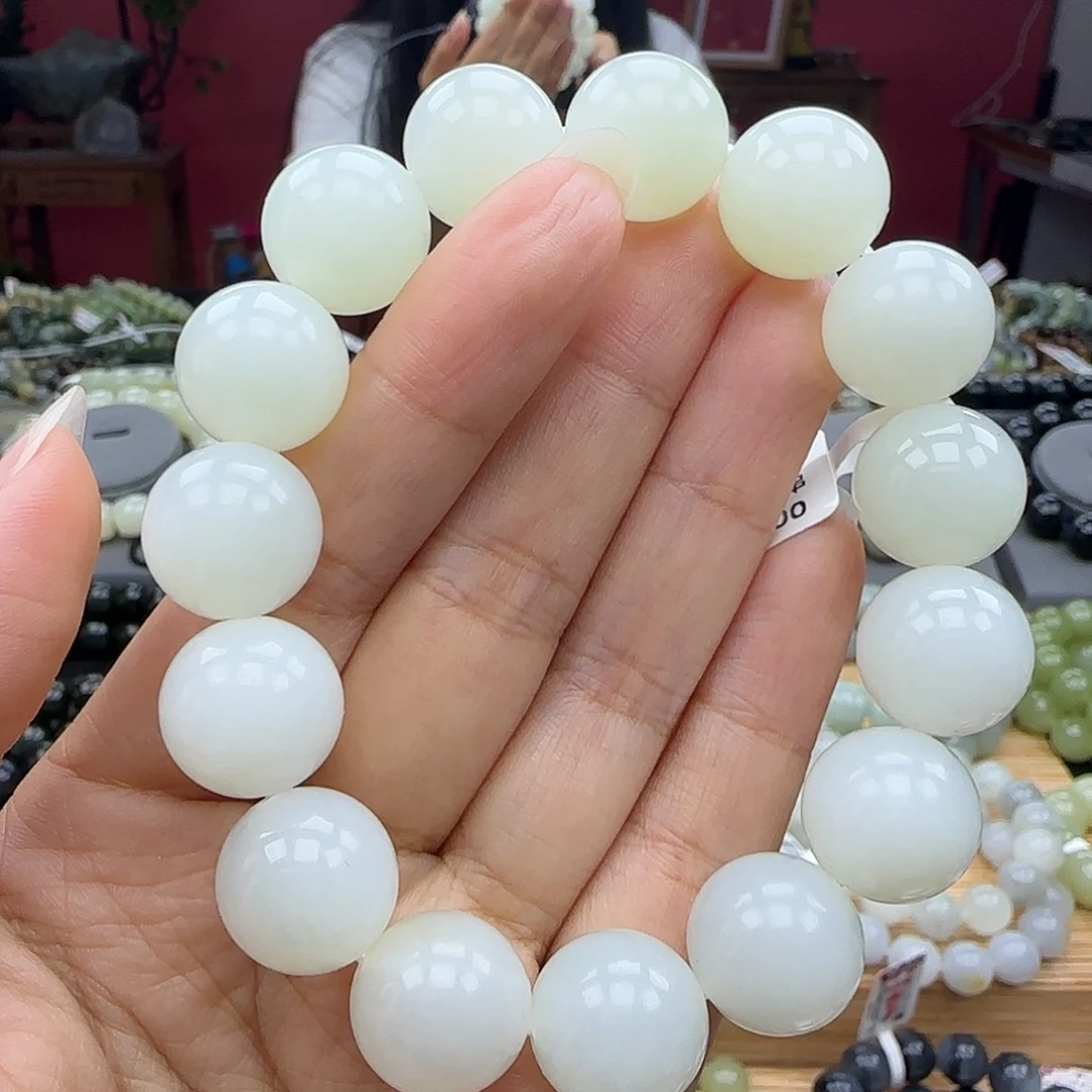 和田玉未镶嵌手串