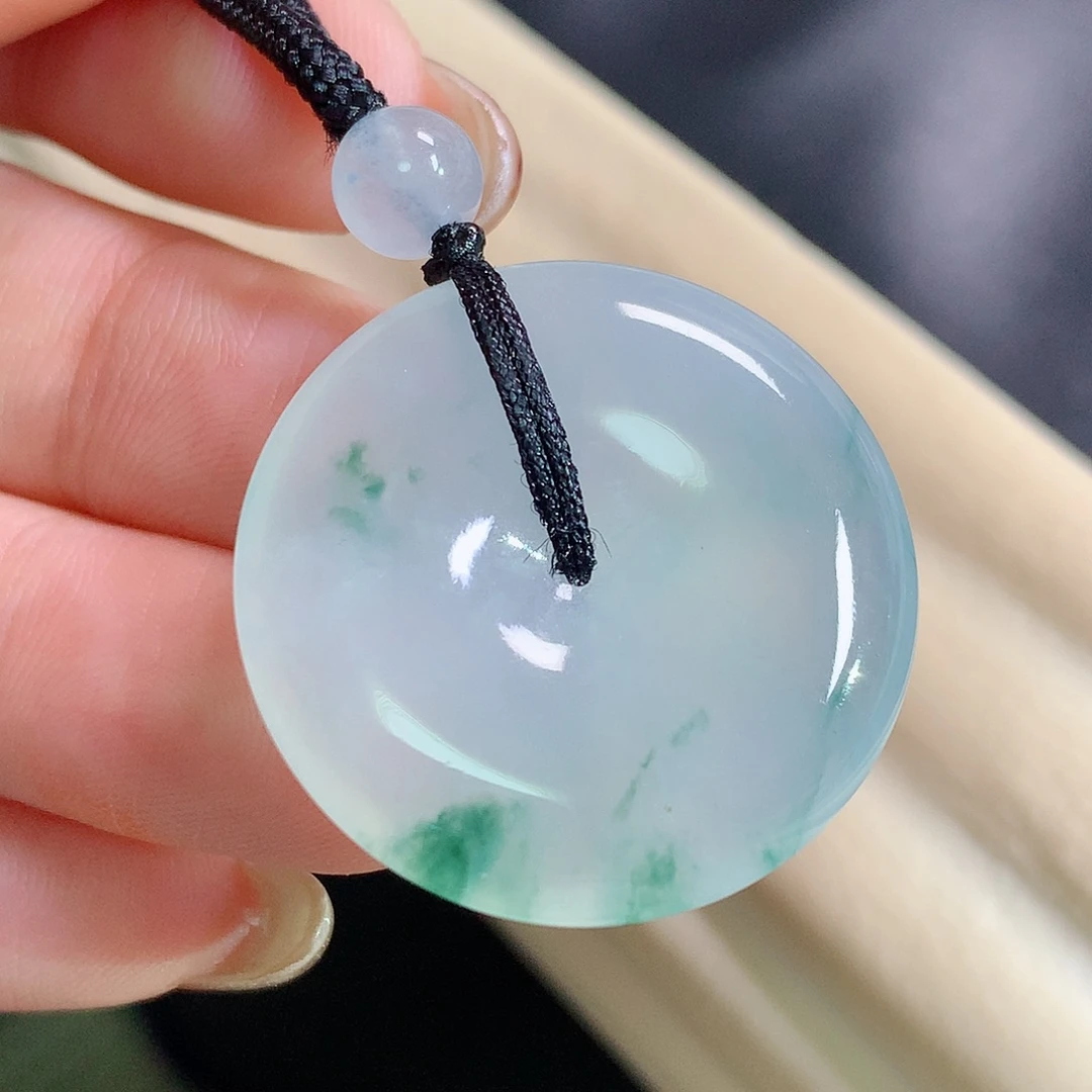 翡翠未镶嵌颈饰扣子