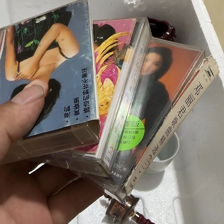 烟***朦扇子吃h哈哈哈哈哈哈哈哈哈哈