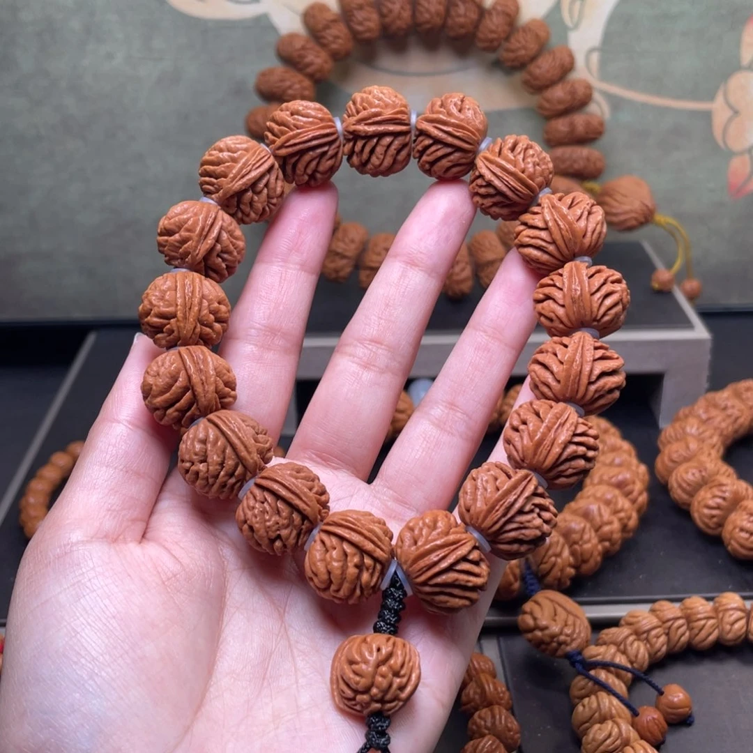 吊坠桃核20刺龙纹