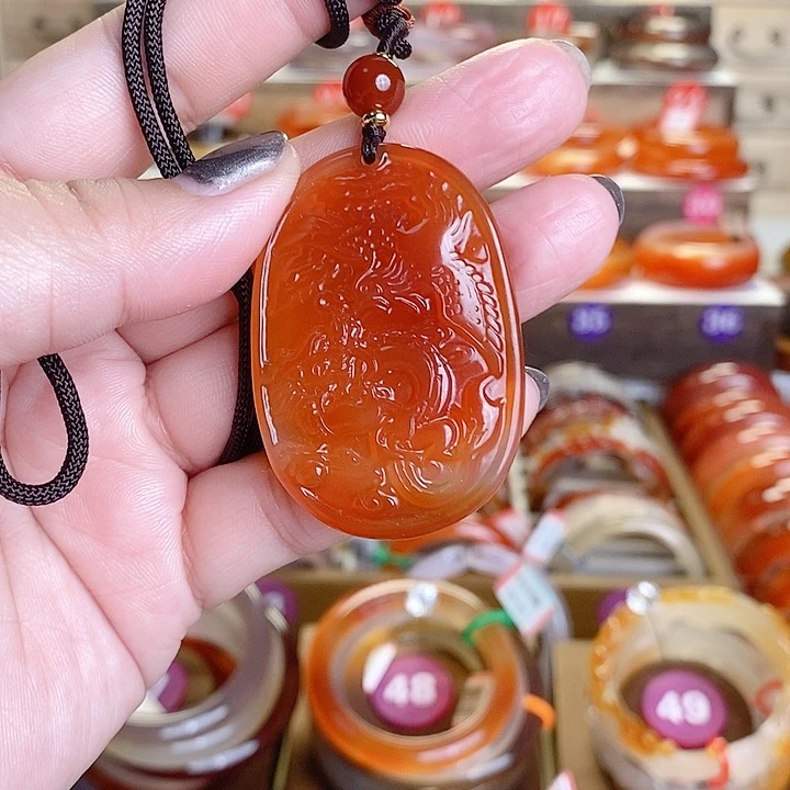 玛瑙/玉髓手镯未镶嵌
