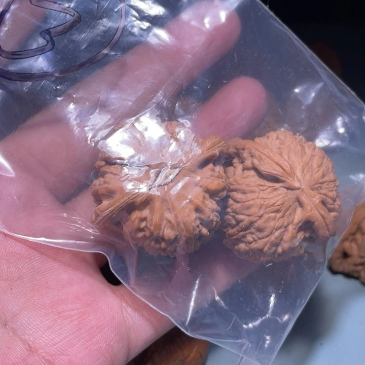 文玩核桃吊坠3呃呃呃