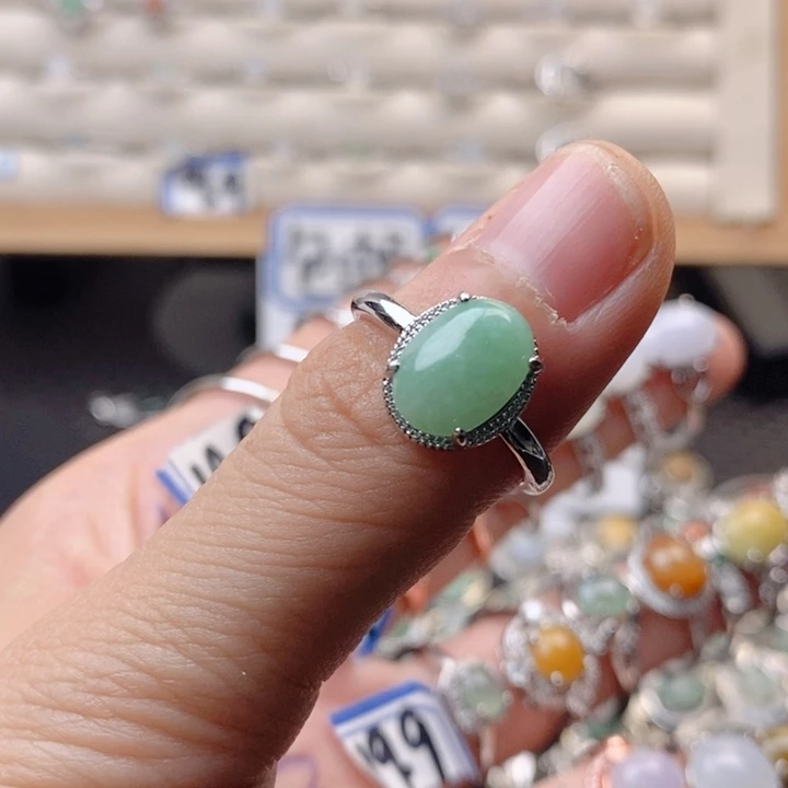 敏***敏未镶嵌戒指翡翠缅甸