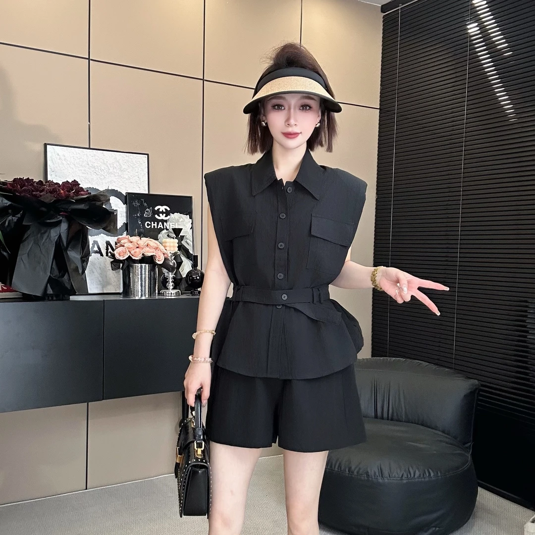 2025夏季新款韩版气质无袖收腰马甲+高腰短裤休闲两件套装