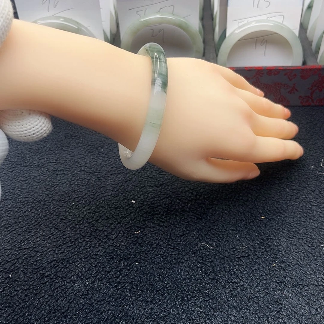 石英质玉未镶嵌手镯741