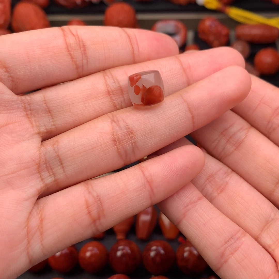 未镶嵌冰飘直切11南红玛瑙