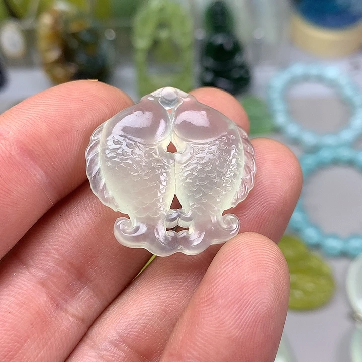 蛇纹石玉挂坠未镶嵌悦***游