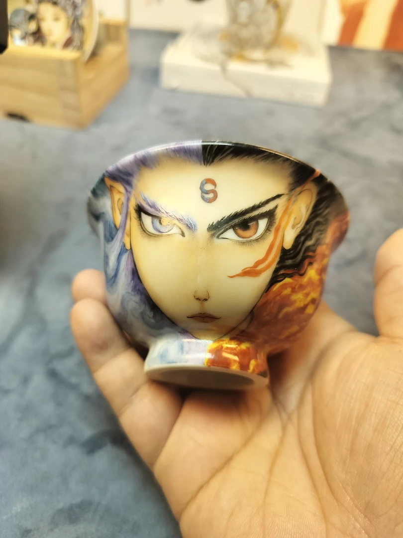 手绘陶瓷哪吒压手杯