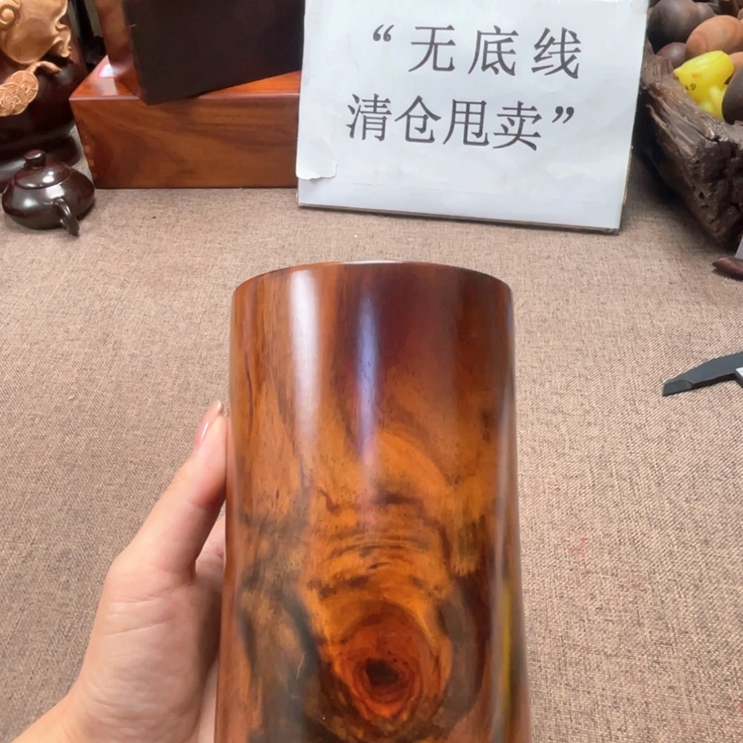 交趾黄檀（大红酸枝）笔筒