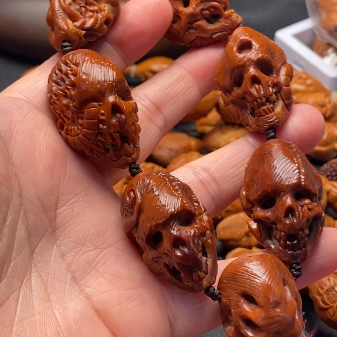 吊坠橄榄核大**愿橄榄核花了