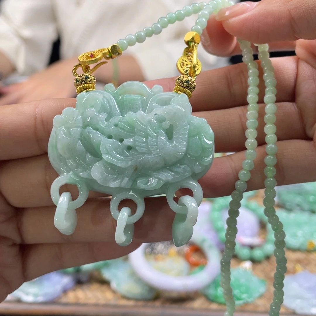 翡翠未镶嵌颈饰代编织